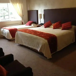 Guest house Robeen House